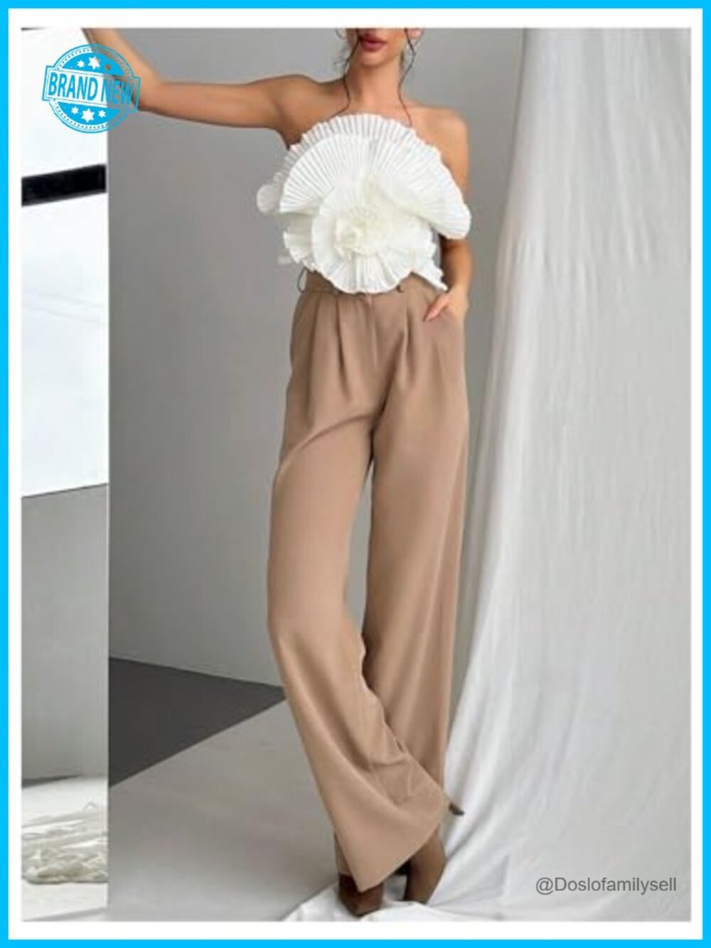 3D Flower Decor Strapless Bandeau Crop Top Sleeveless Tube Top - Picture 4 of 5